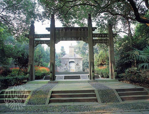  p>卫匡国墓位于浙江省 a target="_blank" href="/item/杭州市">杭州