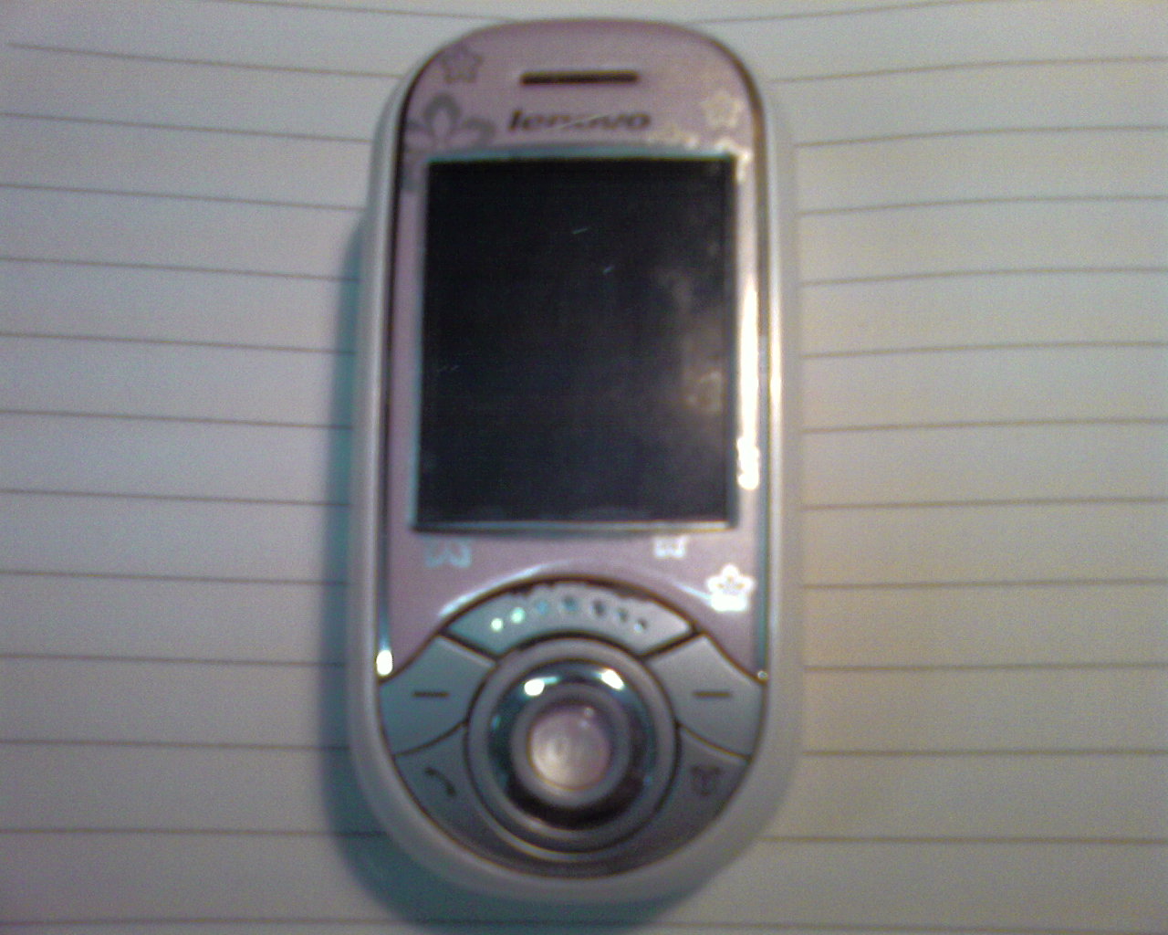  p>联想v57是联想公司2005年11月上市的一款滑盖手机,带有gprs. /p>