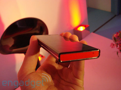 lg新巧克力手机bl40e是一款相当有特点的