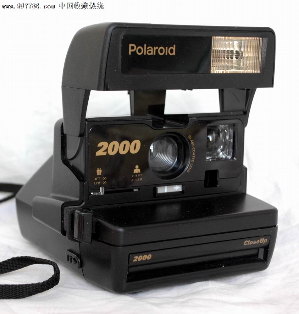  p>1944年,美国拍立得公司又推出一种名叫captiva的新式全自动单镜头