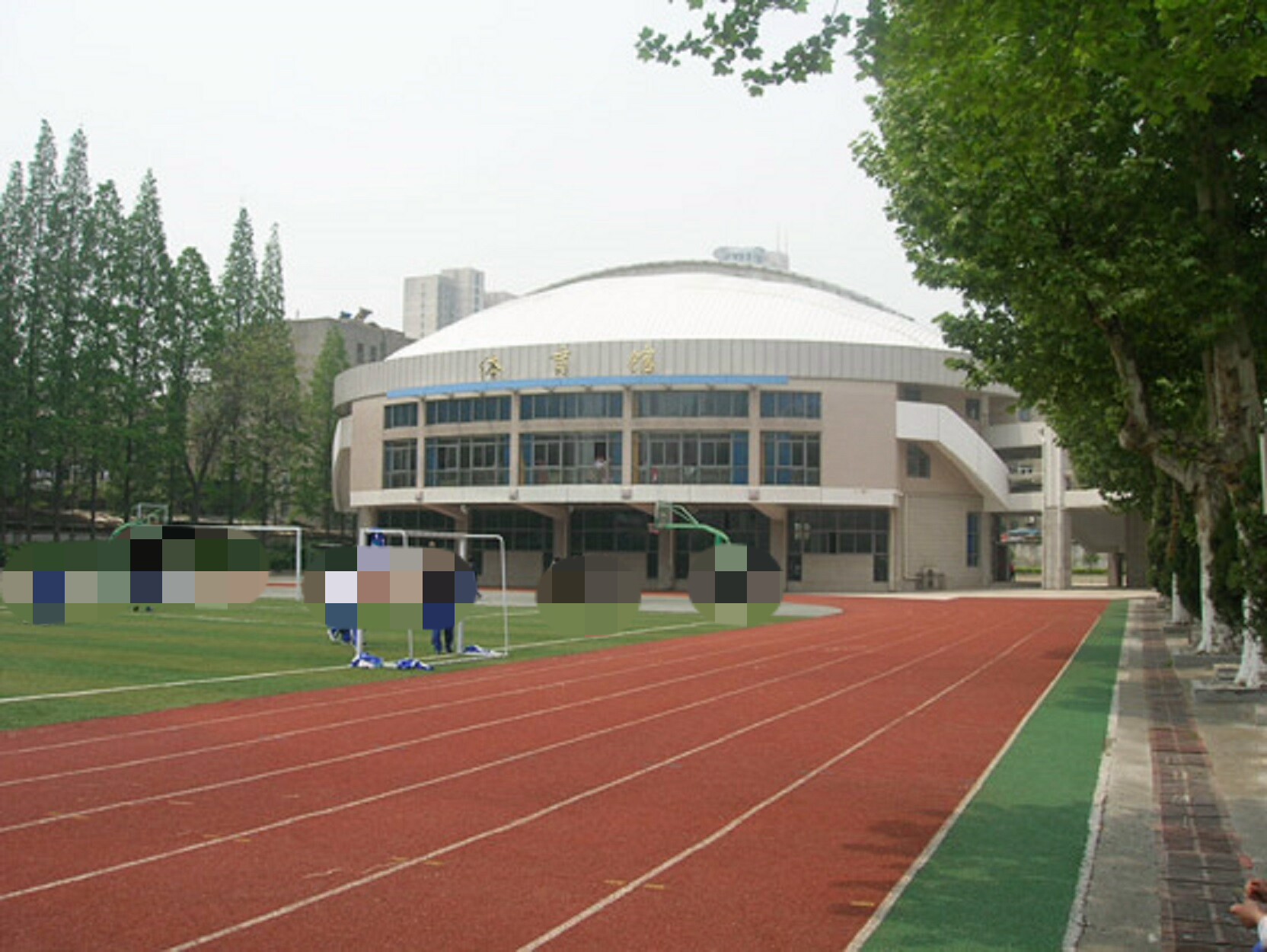  p>金陵中学(jinling high school)(南京大学金陵中学),简称"金中"