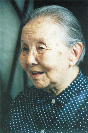  p>《世界经典文学名著博览·繁星:春水(青少年版)》是我国女作家冰心