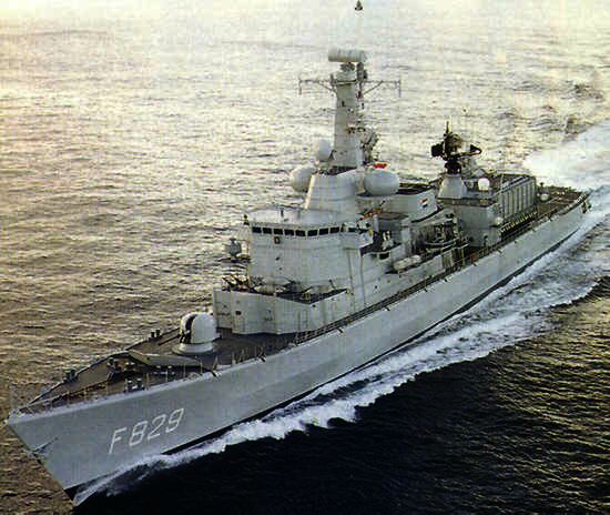 卡雷尔·多尔曼级护卫舰