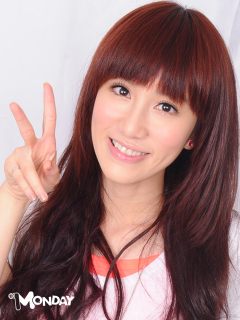  p>黄暐婷,艺名apple,女,汉族,1984年3月28日出生, a target="_blank"