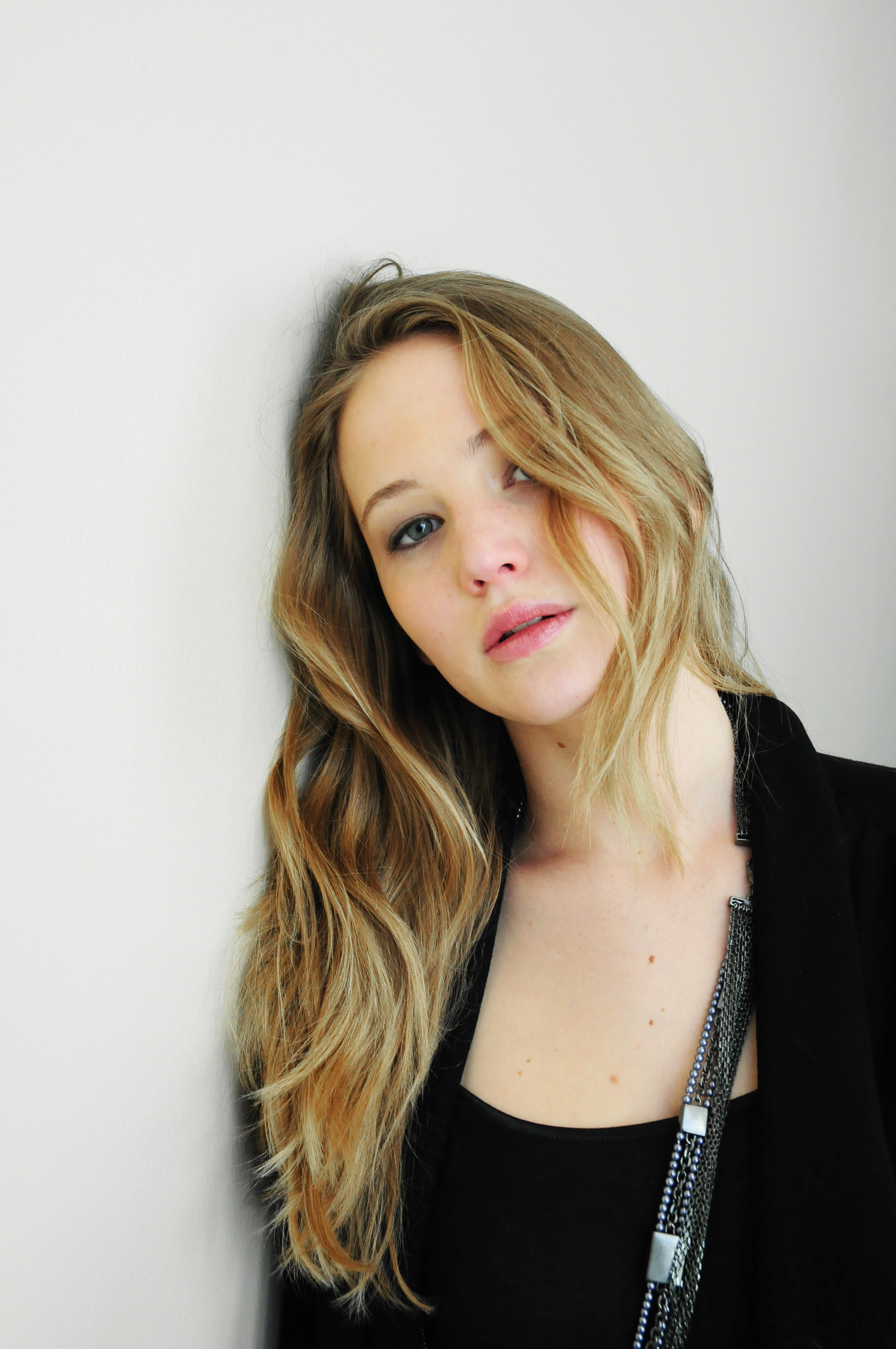  p>詹妮弗·劳伦斯(jennifer lawrence),1990年8月15日出生于美国