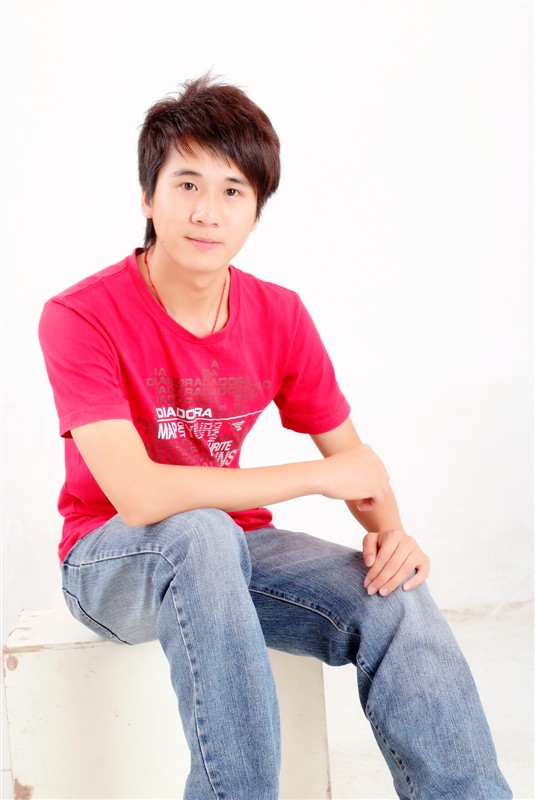  p>吴小龙,影视演员,1988年生于 a target="_blank" href="/item/海南