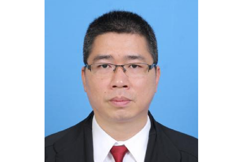 陈龙