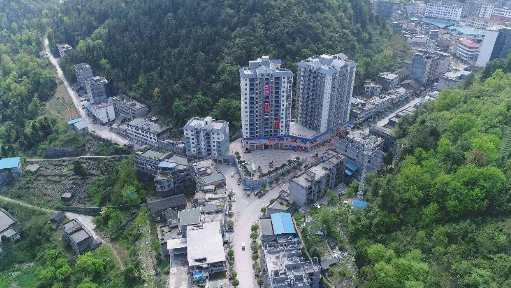 id="go08lhvirm">清坪镇,隶属于湖北省恩施土家族苗族自治州咸丰县