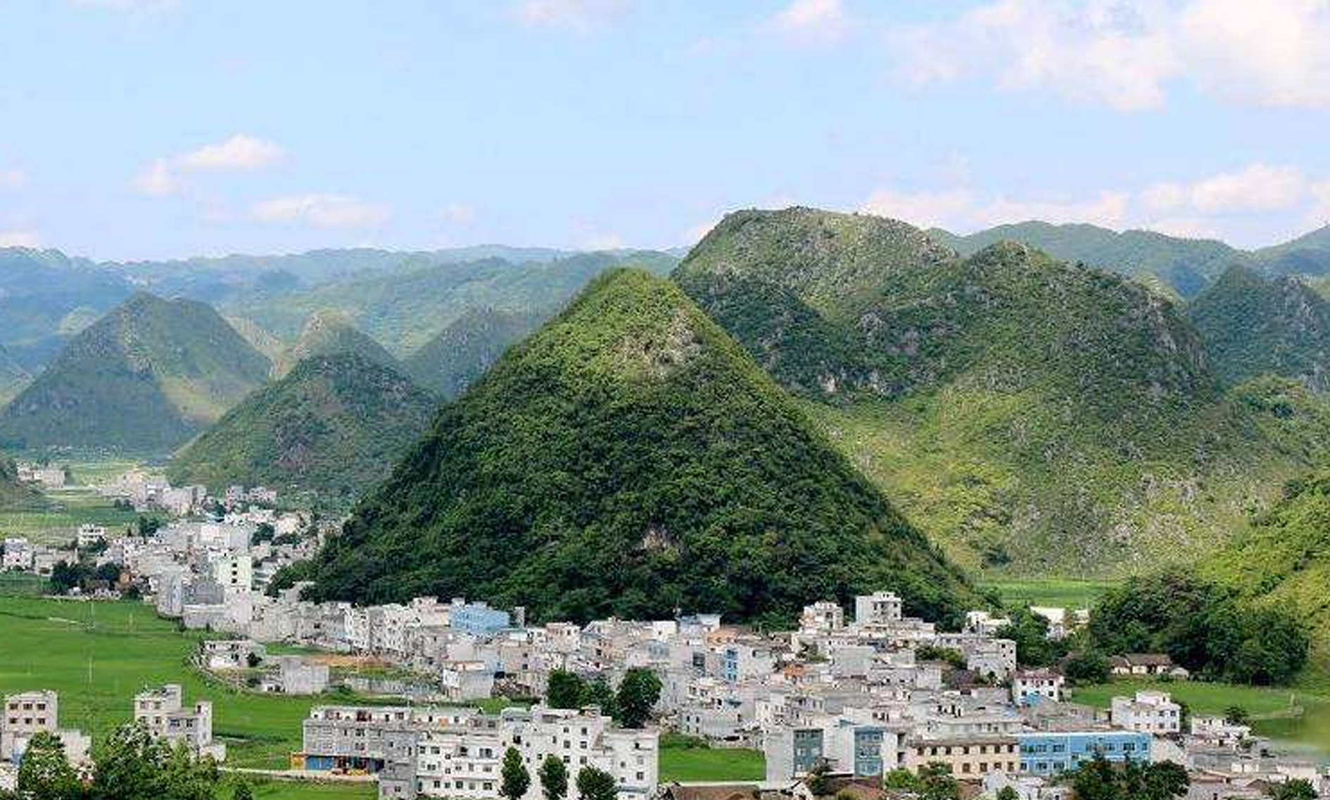  p>岩茶乡,广西壮族自治区百色市隆林各族自治县下辖乡,地处 a target