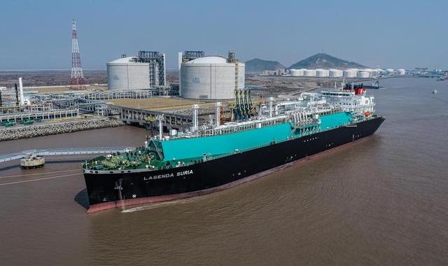 被命名为"传奇太阳"号,船舶总长239米,型宽36