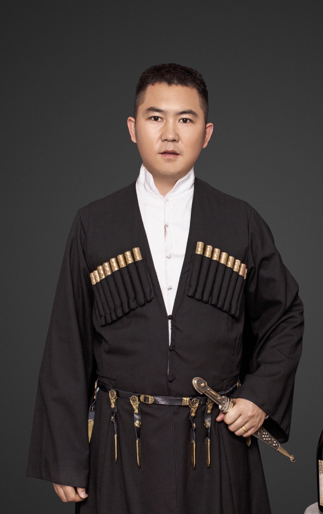  p data-id="gnazzhdqyk">伊小军,男,锡伯族,格鲁吉亚驻华文化推广