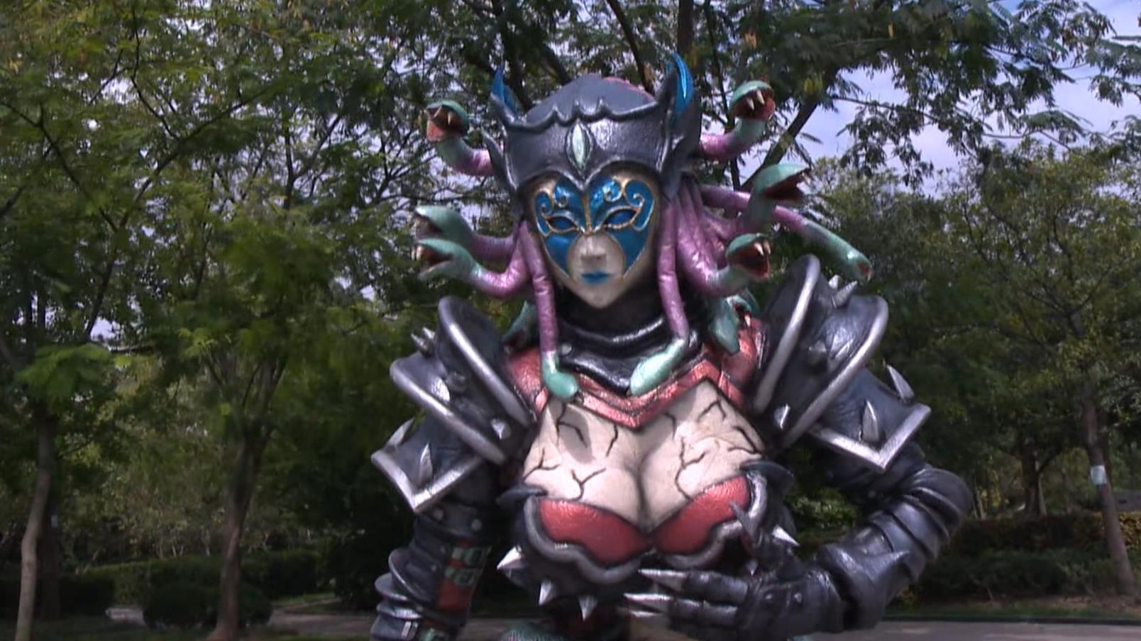 《 a target="_blank" href="/item/铠甲勇士拿瓦/7709792" data