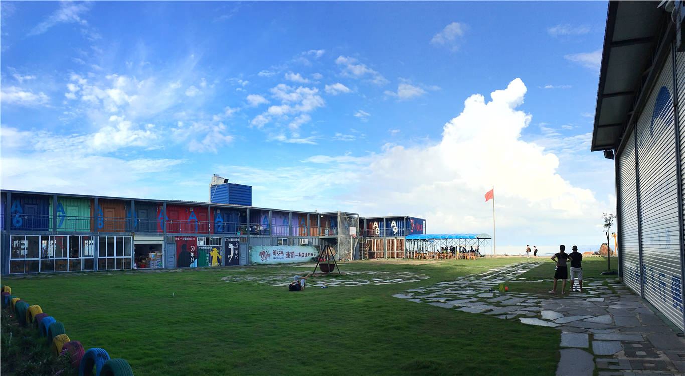  p>翡翠湾旅游度假中心位于漳州漳浦县六鳌镇鳌西村翡翠湾旅游度假