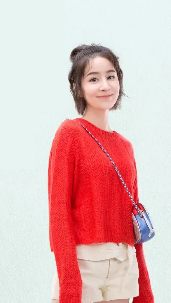 许日清是青春爱情剧《暗恋橘生淮南》中的角色,由娜吉玛饰演.