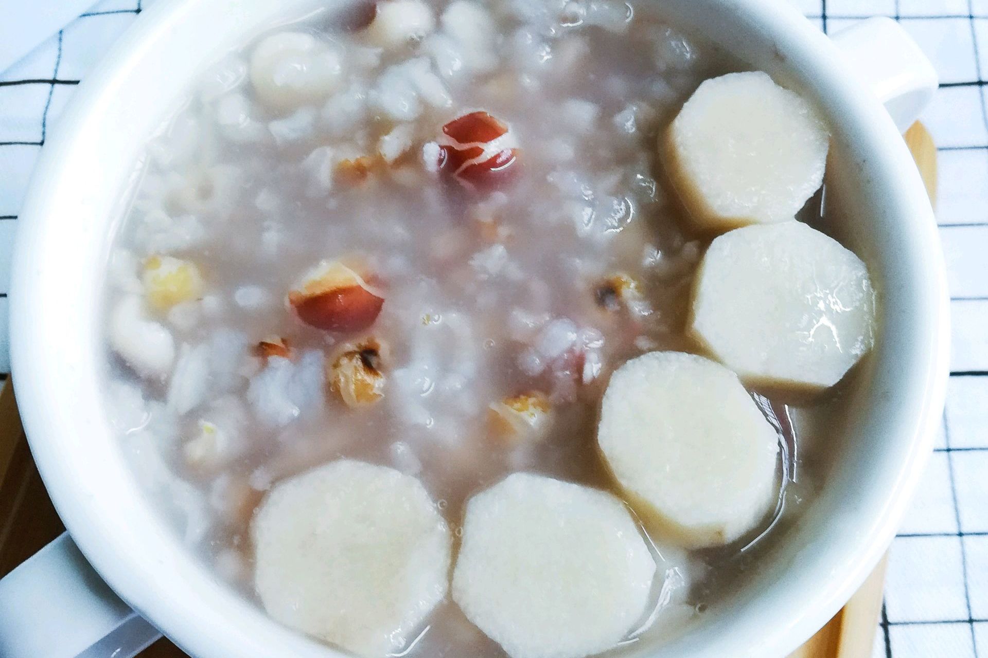 山药薏米芡实粥