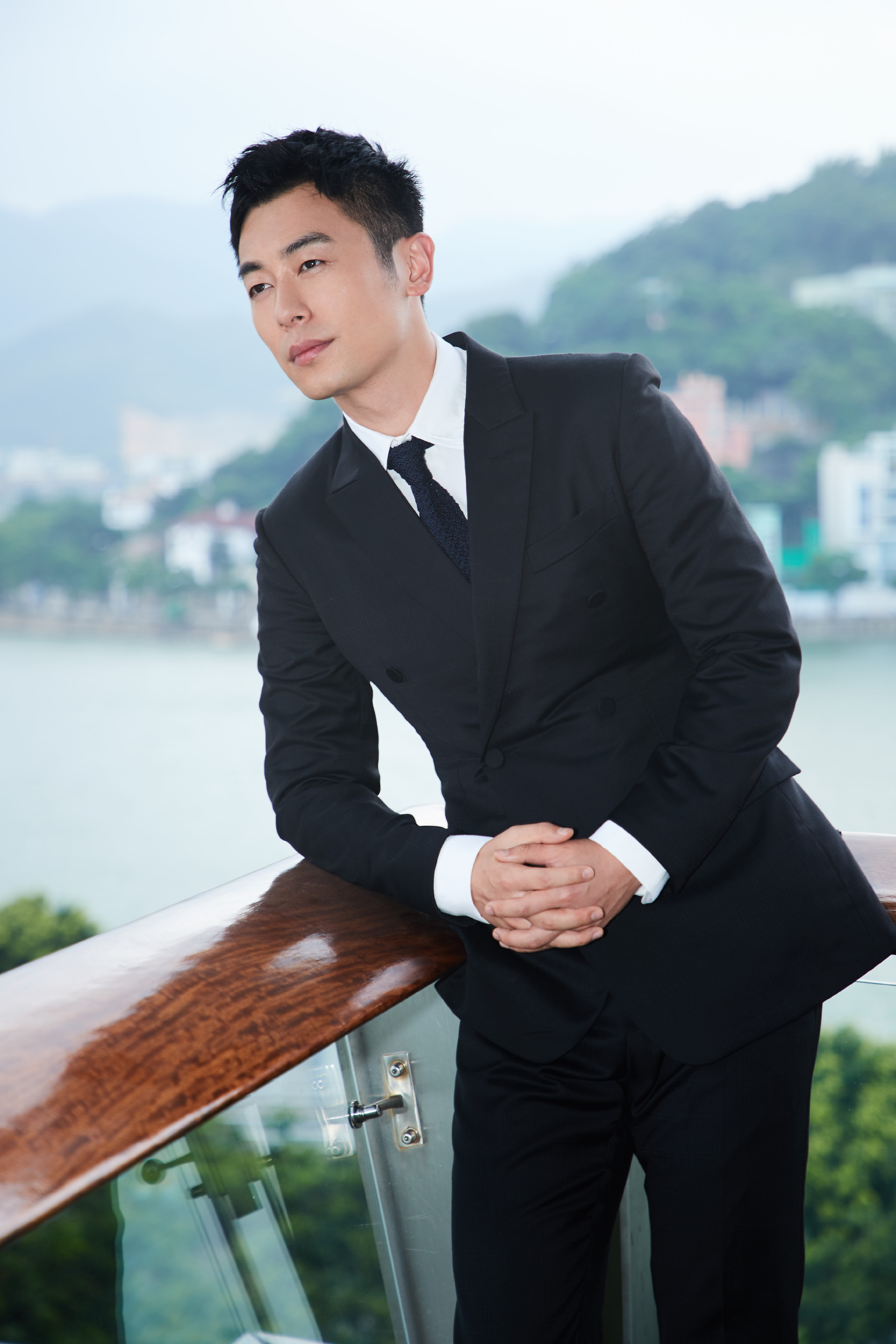  p>朱亚文,1984年4月21日生于江苏省盐城市亭湖区,中国内地影视男演员