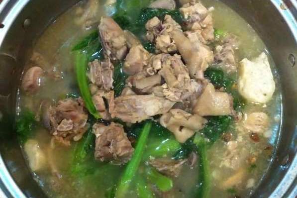 枸杞桂圆炖猫肉