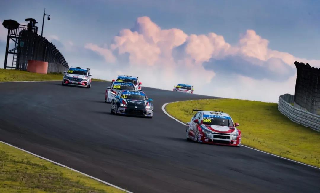 ">中国·株洲汽车博览园 /a>内,它不但是国内第一个拥有类椭圆形赛道