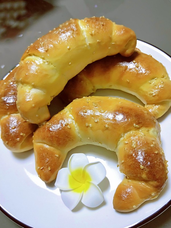 香浓金牛角面包