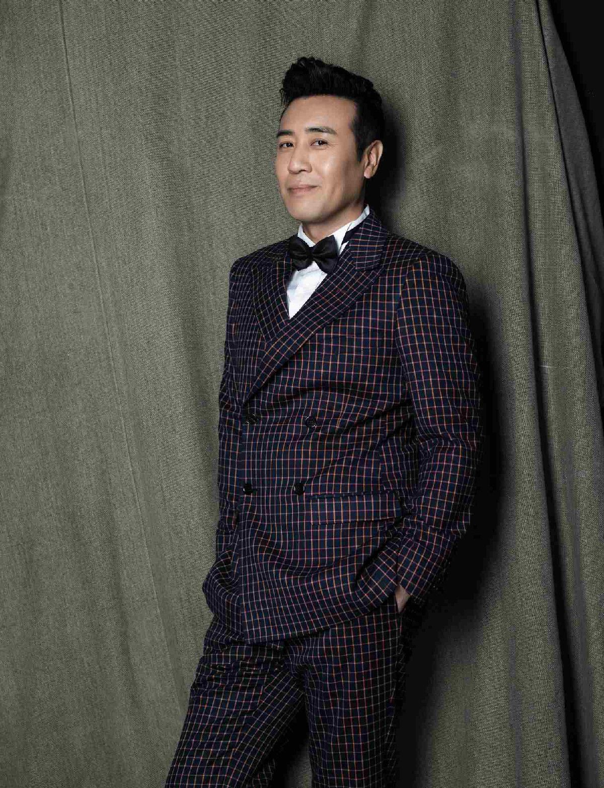  p>于和伟,1971年5月4日出生于辽宁省抚顺市东洲区,中国内地影视男