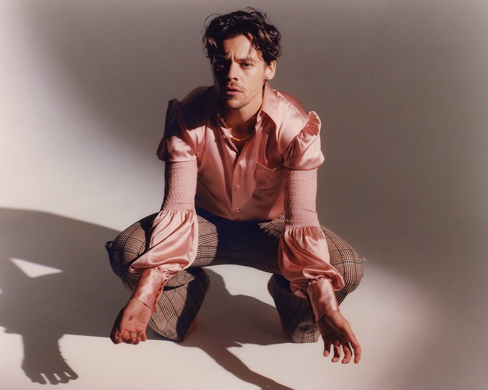  p>哈里·斯泰尔斯(harry styles),1994年2月1日出生于英国伍斯特郡雷