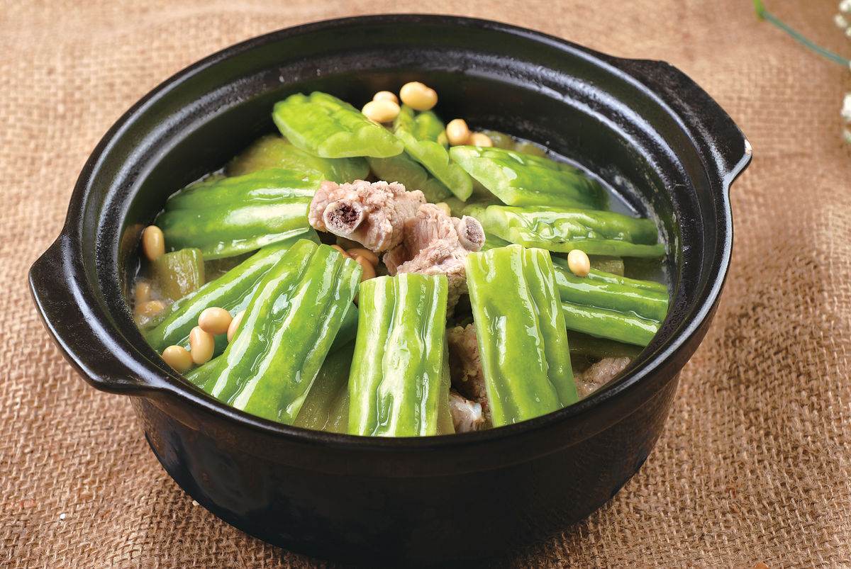 苦瓜黄豆排骨煲