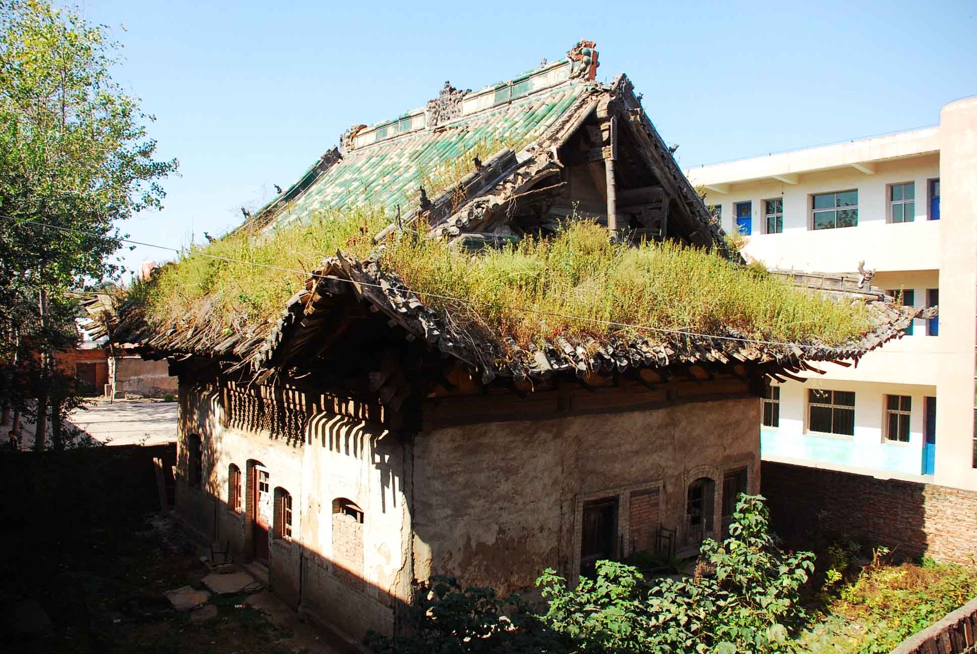  p data-id="gn73ee8u42">偃师兴福寺大殿位于河南省偃师市高龙镇高崖