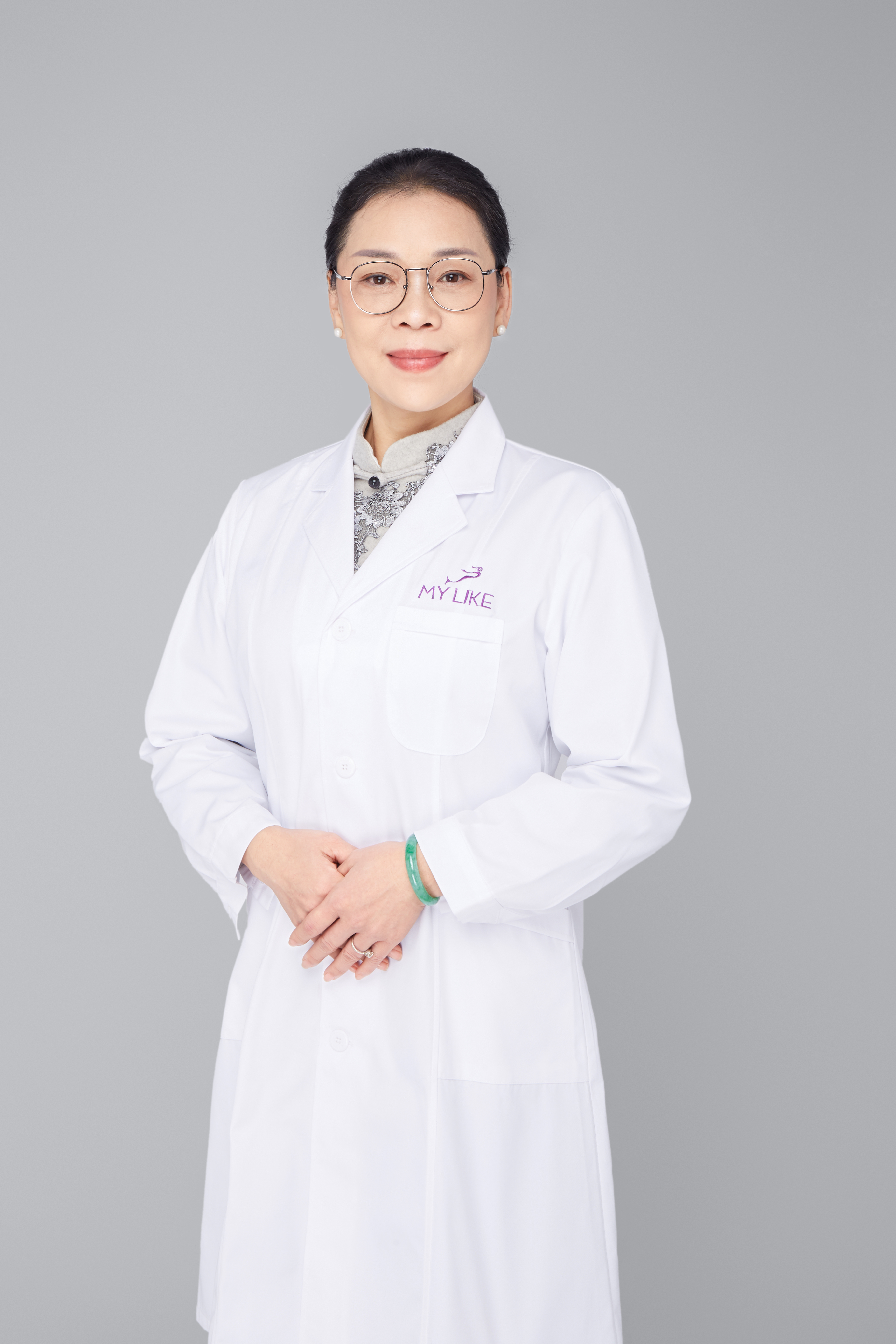 陈蔚,性别女,专业是美容中医科专业