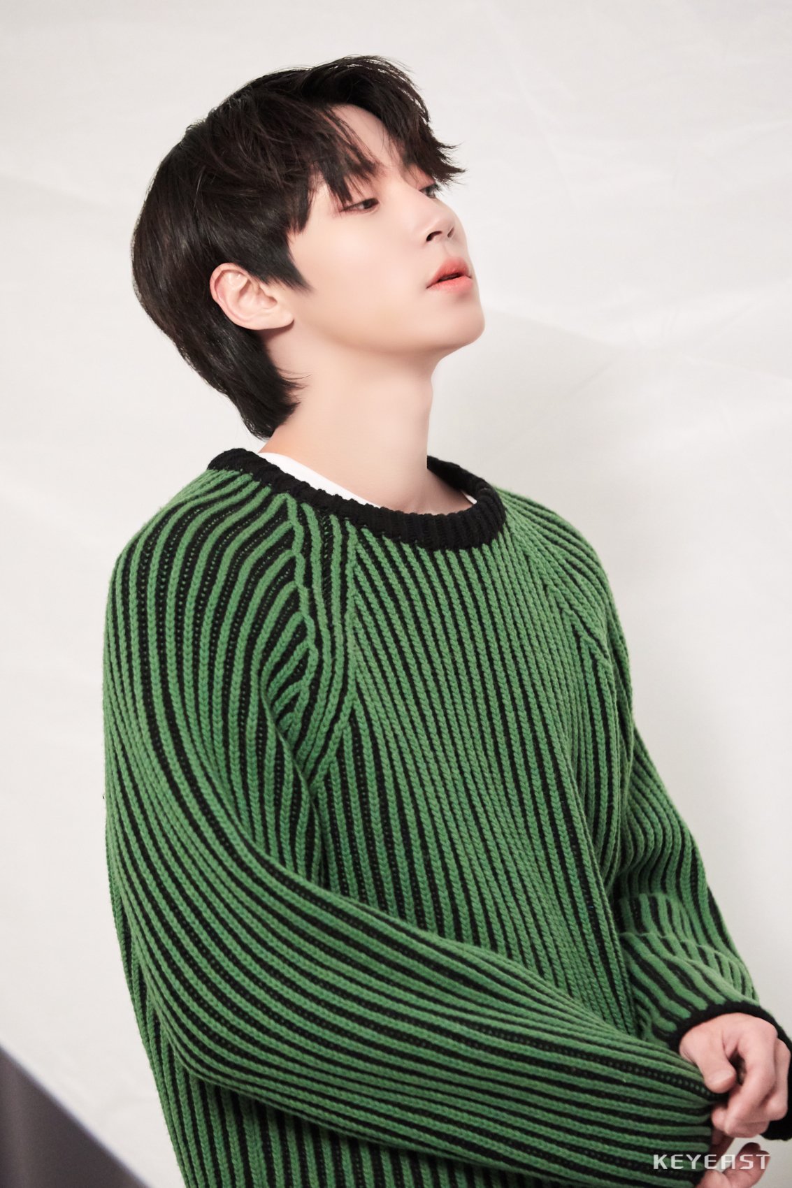  p>黄寅烨,1991年1月19日出生于韩国,毕业于菲律宾