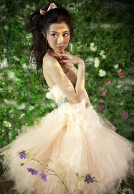  p>刘紫欢,毕业于 a target="_blank" href="/item/中央戏剧学院">