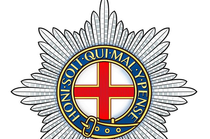  p>嘉德勋章,全称应为嘉德至高骑士团勋章(the most noble order of