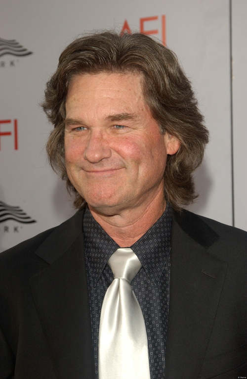  p>库尔特·拉塞尔(kurt russell),1951年3月17日出生于美国马萨诸塞