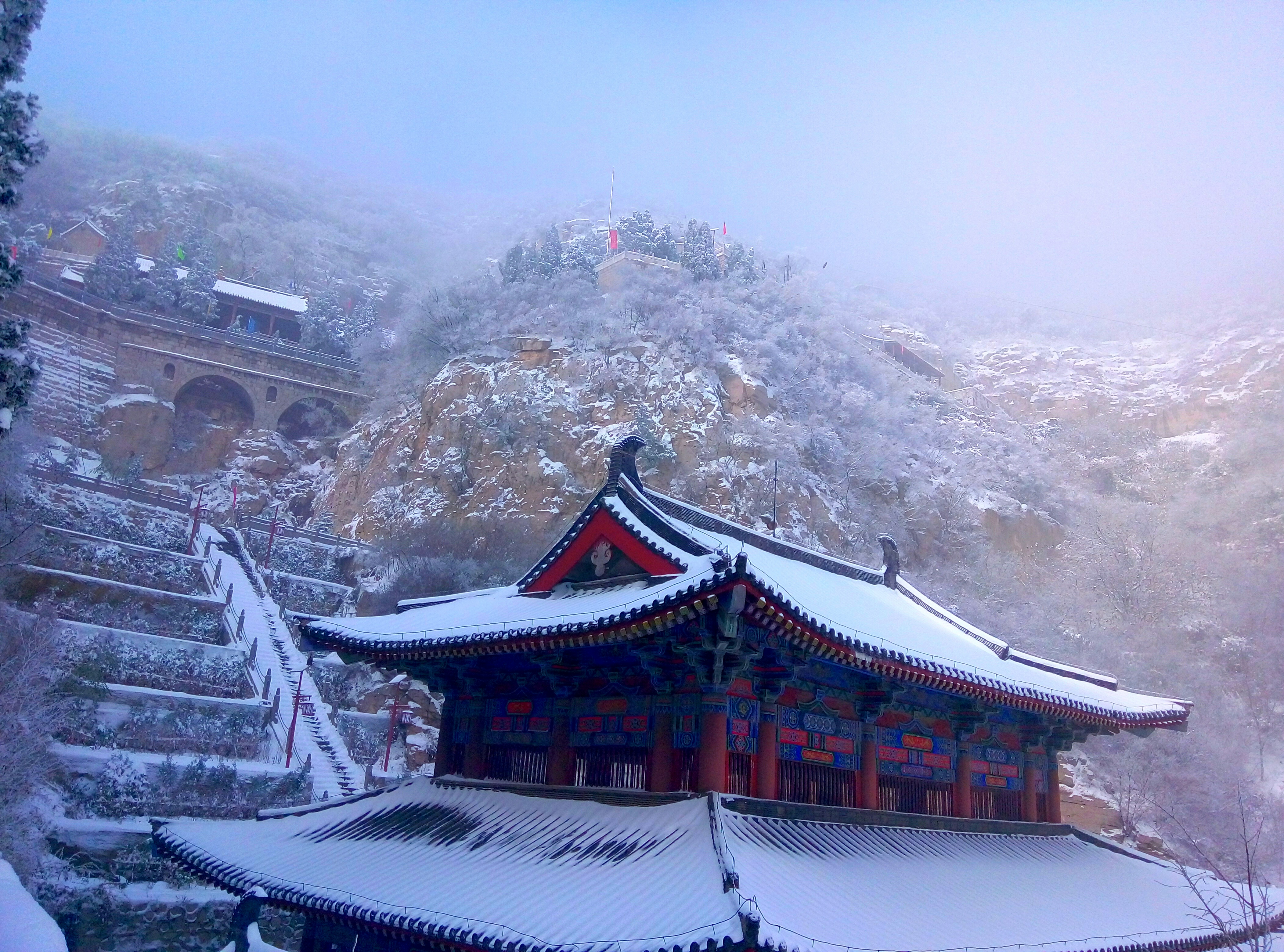 data-id="gnwikbjtxq">五岩山是国家aaaa级旅游景区,位于河南省鹤壁市