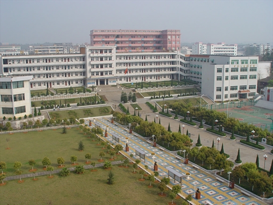 赣州市赣县中学