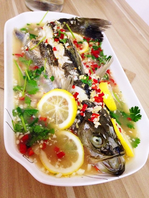 柠檬蒸鱼