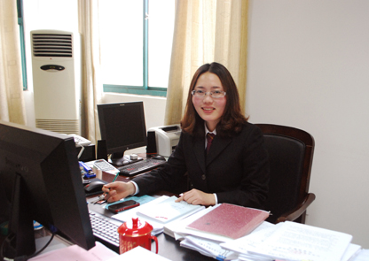  p data-id="gnf8fq8qsf">顾雪红,女,1975年生,大学法律系毕业,中共