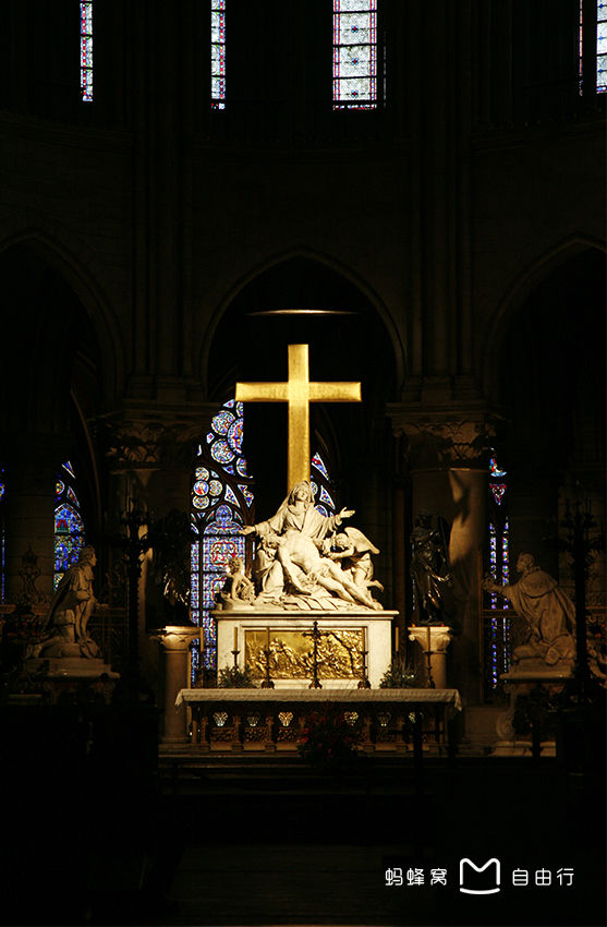 法国首都巴黎圣母院大教堂