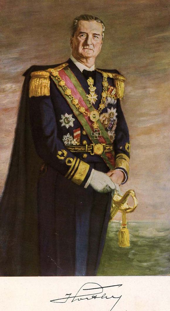 米克洛什霍尔蒂