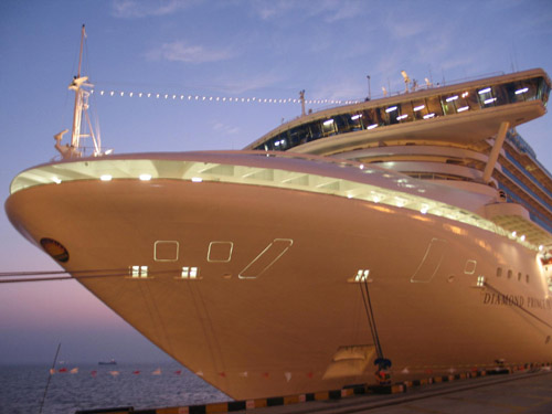 "钻石公主"号邮轮