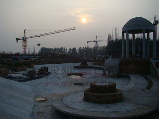  p data-id="gn8bocgufw">御湖公馆位于河北省沧州市高新产业园区