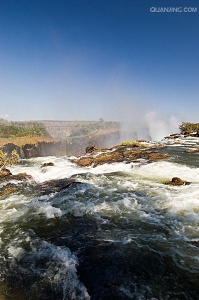  p> b>赞比亚共和国 /b>(the republic of zambia)是非洲中南部的一个