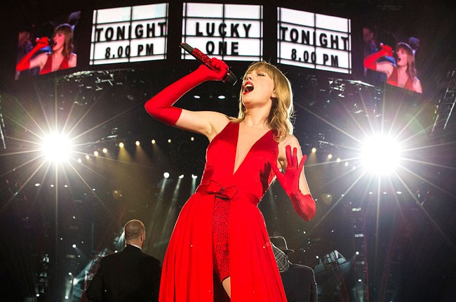 red tour)是 a href="#" data-lemmaid="8472307">泰勒·斯威夫特 /a>