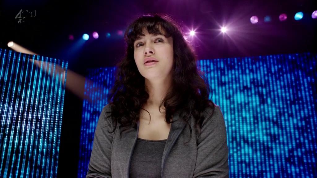  p>《黑镜》 i>(black mirror) /i>是英国电视4台 i>(channel 4) /i>