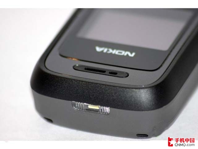  p>诺基亚1208手机采用经典的直板造型,102×44.1×17.