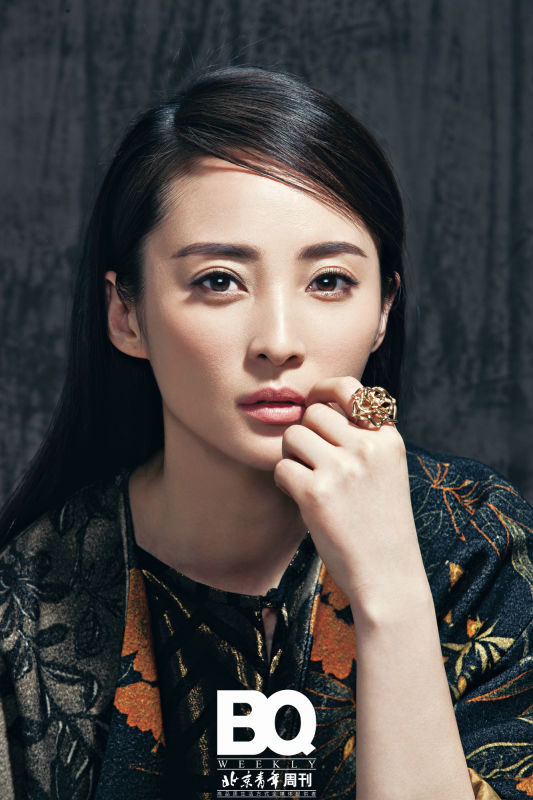  p>蒋勤勤,1975年9月3日出生于重庆市南岸区,中国内地女演员,毕业于 a