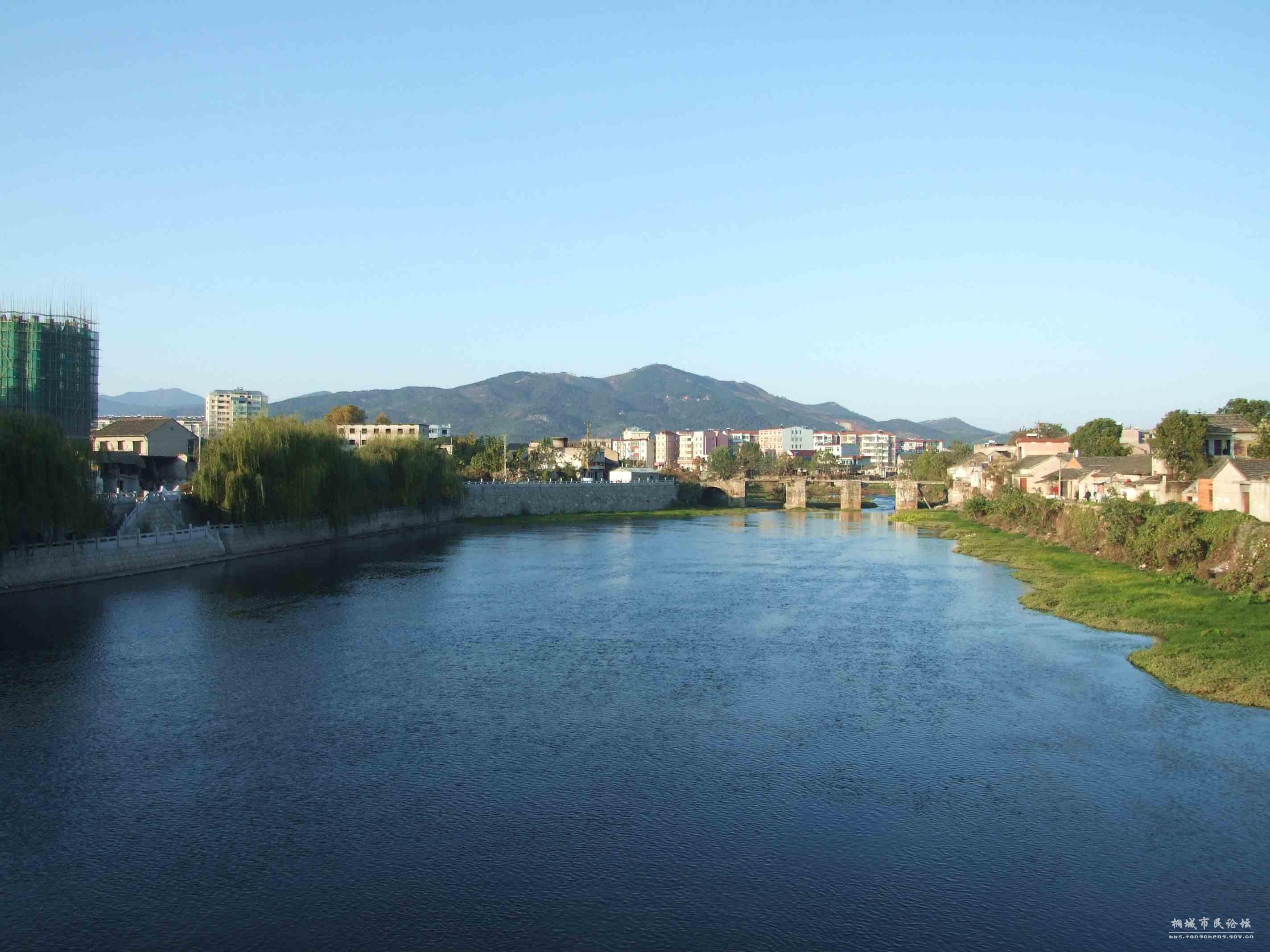 ">龙眠河位于安徽省<a target="