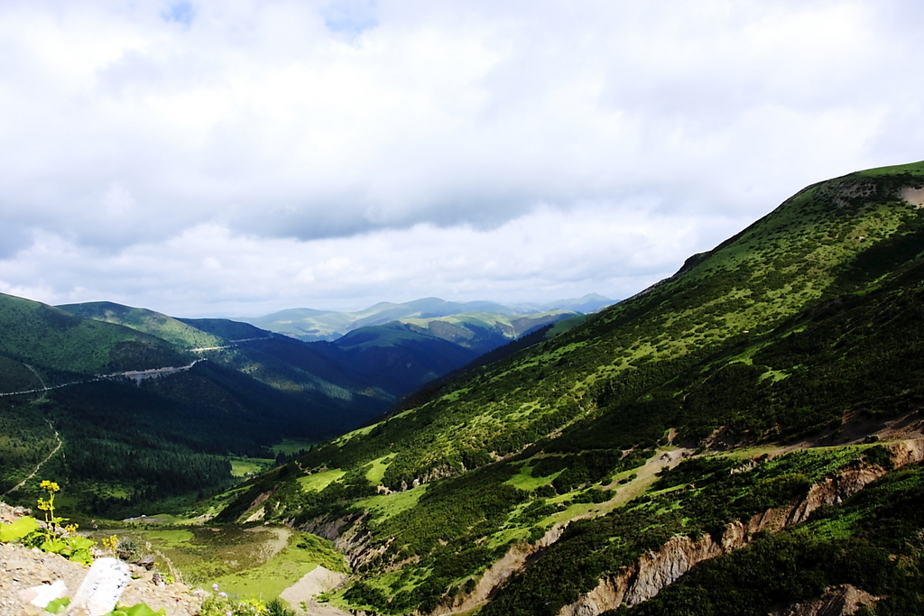  p data-id="gnwugn17b8">剪子弯山(亦称剪子弯梁子,尖子弯山),属 a
