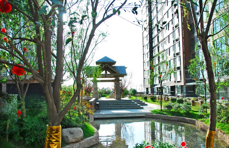  p>西安富力城位于城南区雁塔南路南端向东800米航天大道上,位于曲江