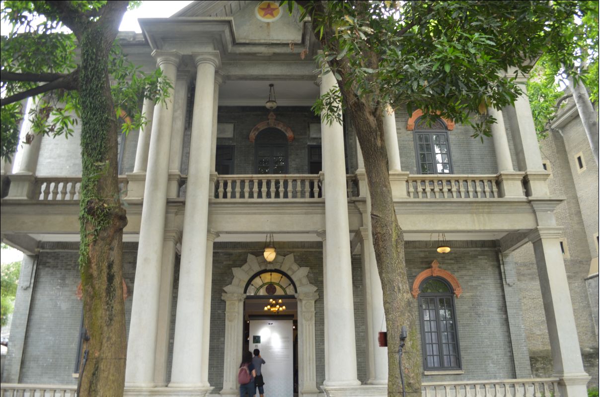 简氏别墅是简氏在佛山活动时的房产.今保存良好. /p>