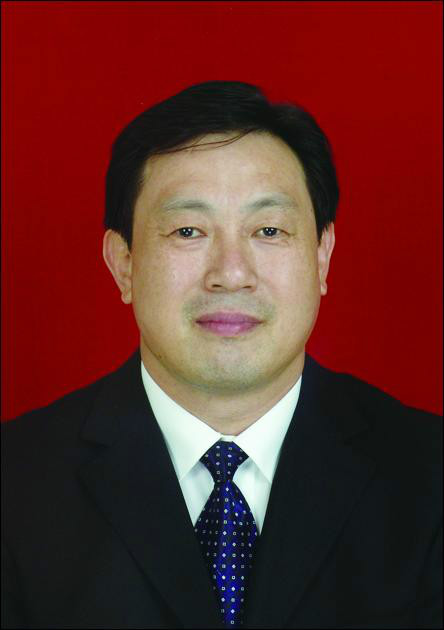 >邹树梁 /b>,男,汉族,1956年5月出生于湖南省醴陵市,原籍江西省安福县